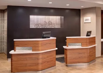 Courtyard by Marriott Pittsburgh Washington/Meadow Lands hotel thumbnail 2
