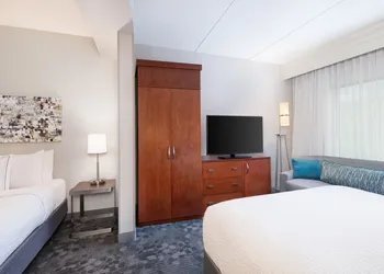Courtyard by Marriott Pittsburgh Washington/Meadow Lands hotel thumbnail 4