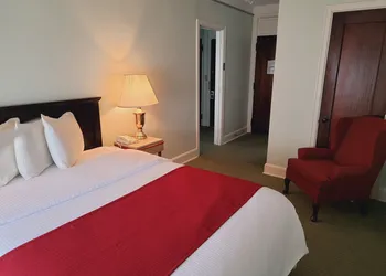 Penn Wells Historic Hotel hotel thumbnail 8