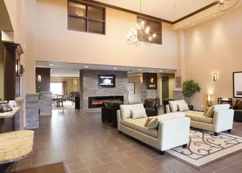 Vegreville Suites hotel thumbnail 2