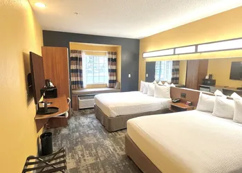 Microtel Inn & Suites by Wyndham Chili/Rochester Airport hotel thumbnail 8