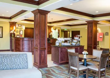 Comfort Suites Harvey - New Orleans West hotel thumbnail 4