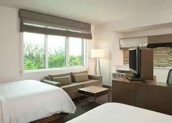 Element by Marriott Miami International Airport hotel thumbnail 6