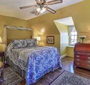 Cedars of Williamsburg Bed & Breakfast hotel detail image 4