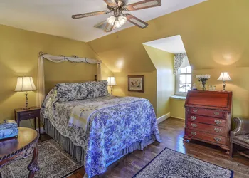 Cedars of Williamsburg Bed & Breakfast hotel thumbnail 4