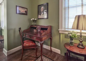 Cedars of Williamsburg Bed & Breakfast hotel thumbnail 6