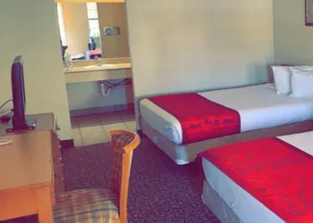 Silver Queen Inn hotel thumbnail 3