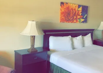 Silver Queen Inn hotel thumbnail 4