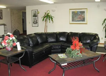 Red Carpet Motel hotel thumbnail 5