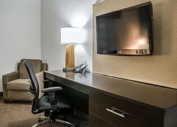 Sleep Inn & Suites Center hotel thumbnail 6