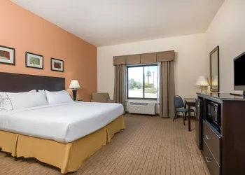 Holiday Inn Express & Suites Lafayette East by IHG hotel thumbnail 4