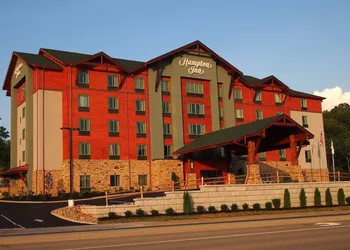 Hampton Inn Pigeon Forge hotel thumbnail 2