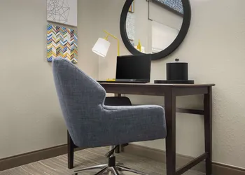 Hampton Inn Augusta hotel thumbnail 6