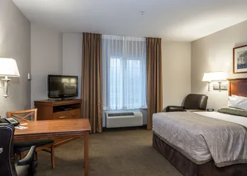 Candlewood Suites Burlington South by IHG hotel thumbnail 4