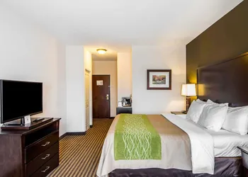 Comfort Inn & Suites Alva hotel thumbnail 7