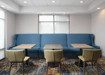 Hampton Inn Magnolia hotel thumbnail 2