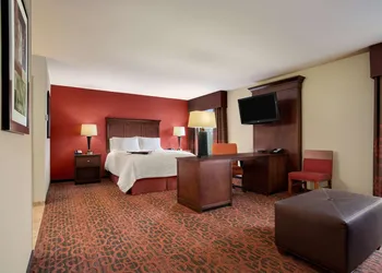Hampton Inn Magnolia hotel thumbnail 6