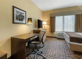 Best Western Plus College Park Hotel hotel thumbnail 8