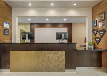 Best Western Plus Moose Jaw hotel thumbnail 5