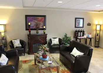 Suburban Studios Triadelphia - Wheeling at The Highlands hotel thumbnail 2