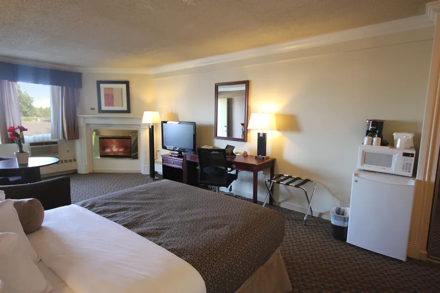 Quality Inn & Suites hotel detail image 2
