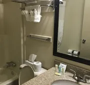 Quality Inn & Suites hotel detail image 5