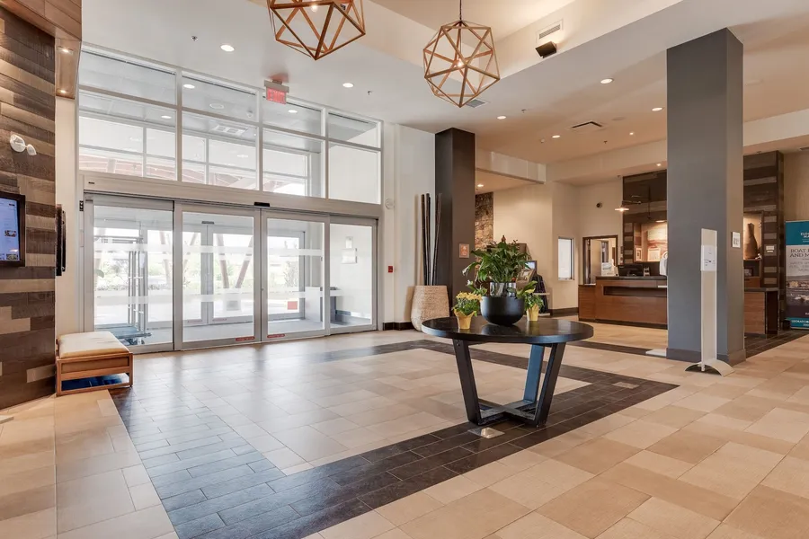 Four Points by Sheraton Kelowna Airport hotel detail image 2