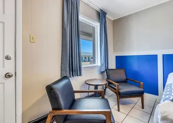 Dolphin Oceanfront Motel hotel thumbnail 7