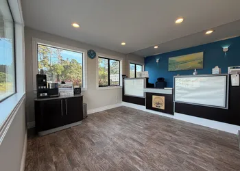 Fisherman's Cove Inn hotel thumbnail 2