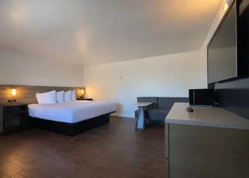 Fisherman's Cove Inn hotel thumbnail 6