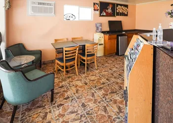 Route 66 Inn hotel thumbnail 5