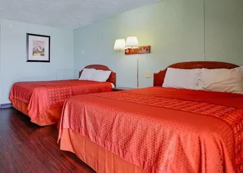 Route 66 Inn hotel thumbnail 8