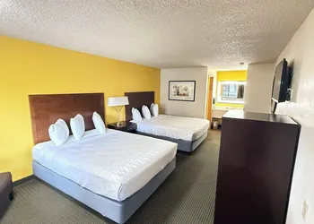 PepperTree Inn hotel thumbnail 5