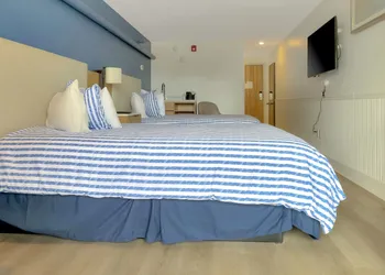 Harborline Hotel hotel thumbnail 3