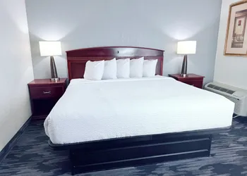 Baymont by Wyndham Michigan City hotel thumbnail 5