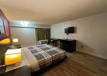 River Valley Inn & Suites (Extended Stay) hotel thumbnail 6
