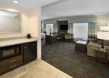 Hampton Inn Pittsburgh-Bridgeville hotel thumbnail 8