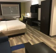 Holiday Inn Express Hotel & Suites Canton by IHG hotel detail image 3