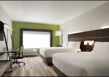 Holiday Inn Express Hotel & Suites Canton by IHG hotel thumbnail 4