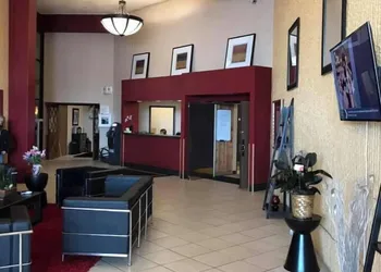 Crookston Inn & Convention Center hotel thumbnail 4
