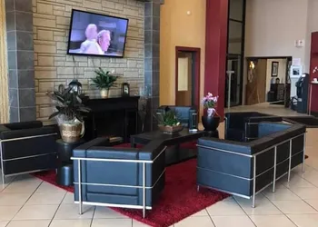 Crookston Inn & Convention Center hotel thumbnail 6