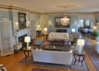 Morehead Inn hotel thumbnail 3