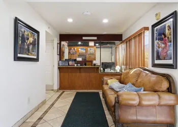 Loma Linda Inn hotel thumbnail 3