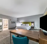 Hampton Inn & Suites Tulsa-Woodland Hills 71st-Memorial hotel detail image 3