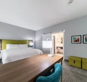 Hampton Inn & Suites Tulsa-Woodland Hills 71st-Memorial hotel detail image 4