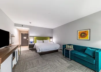 Hampton Inn & Suites Tulsa-Woodland Hills 71st-Memorial hotel thumbnail 5