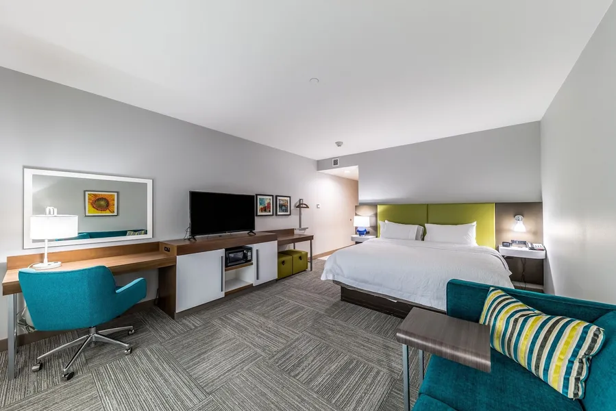 Hampton Inn & Suites Tulsa-Woodland Hills 71st-Memorial hotel detail image 6