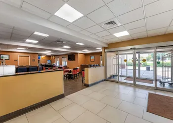 Comfort Inn Indianapolis East hotel thumbnail 5