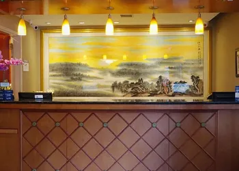 Best Western Queens Court Hotel hotel thumbnail 5