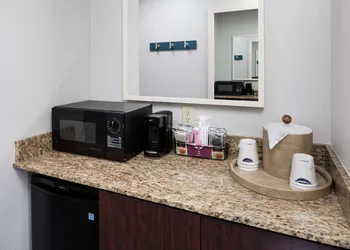 Hampton Inn Austin-Round Rock hotel thumbnail 6
